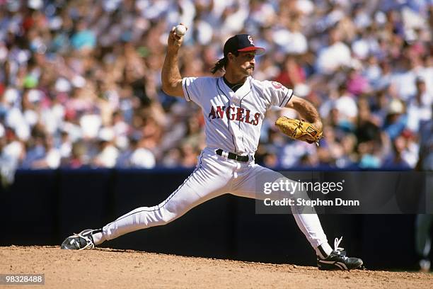 Gene Nelson of the California Angels pitches during the game against the Detroit Tigers at Anaheim Stadium on April 11, 1993 in Anaheim, California.