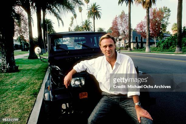 English actor Christopher Cazenove poses for a portrait in November 1986 in Beverly Hills, California.