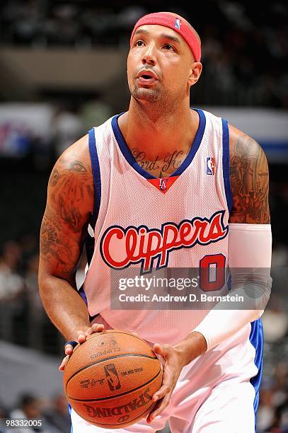 Drew Gooden of the Los Angeles Clippers shoots a free throw during the game against the Charlotte Bobcats on February 22, 2010 at Staples Center in...