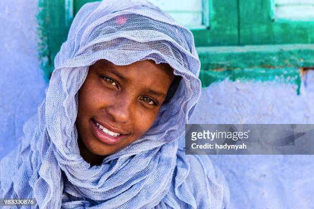 belle jeune fille musulmane du sud des états-unis en égypte - north africa photos et images de collection