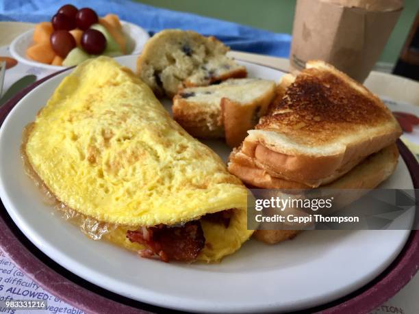 hospital breakfast - cappi thompson 個照片及圖片檔