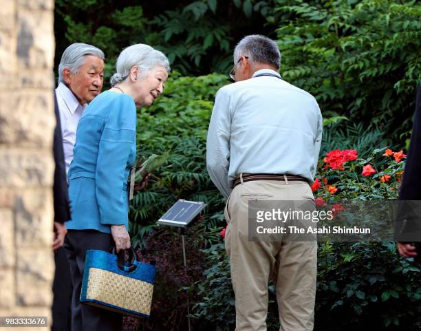 Emperor Akihito and Empress Michiko visit the 'Nemunoki-no-Niwa' garden where the empress' parents home used to stand on June 24, 2018 in Tokyo,...