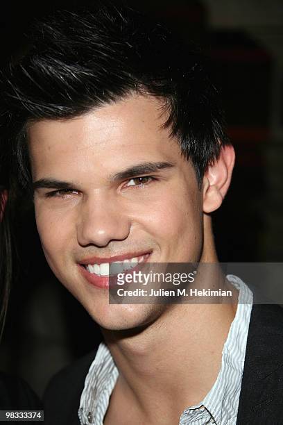 Actor Taylor Lautner attends the 'Soiree Ambassadeur' at Salon France-Ameriques on April 8, 2010 in Paris, France.