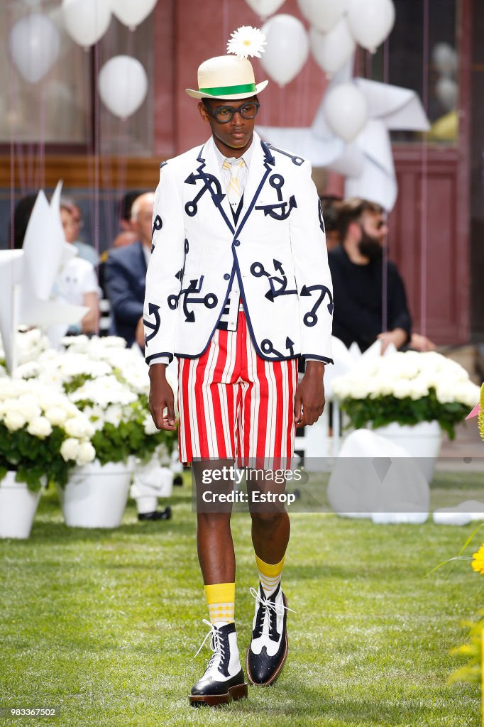 Thom Browne: Runway - Paris Fashion Week - Menswear Spring/Summer 2019