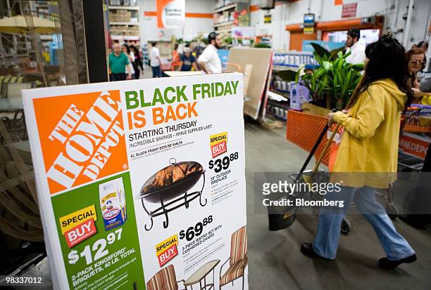 Shoppers browse for merchandise at a Home Depot store in the Brooklyn borough of New York, U.S., on Thursday, April 8, 2010. Home Depot Inc., the...