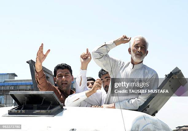 Sheikh Rasheed Supporters 1,800 Sheikh Mustafa Stock Photos, High-Res Pictures, and Images ...