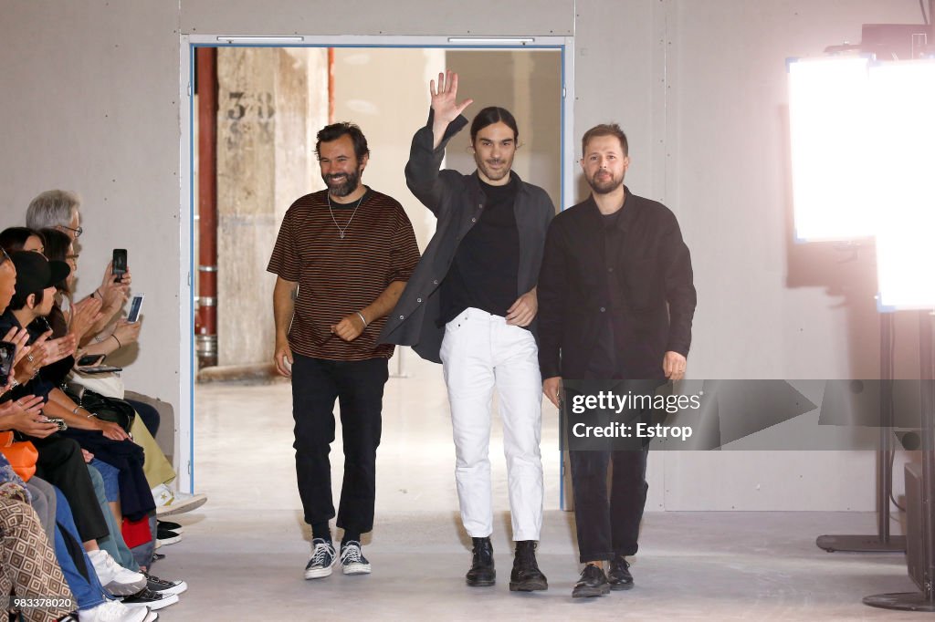 Etudes: Runway - Paris Fashion Week - Menswear Spring/Summer 2019