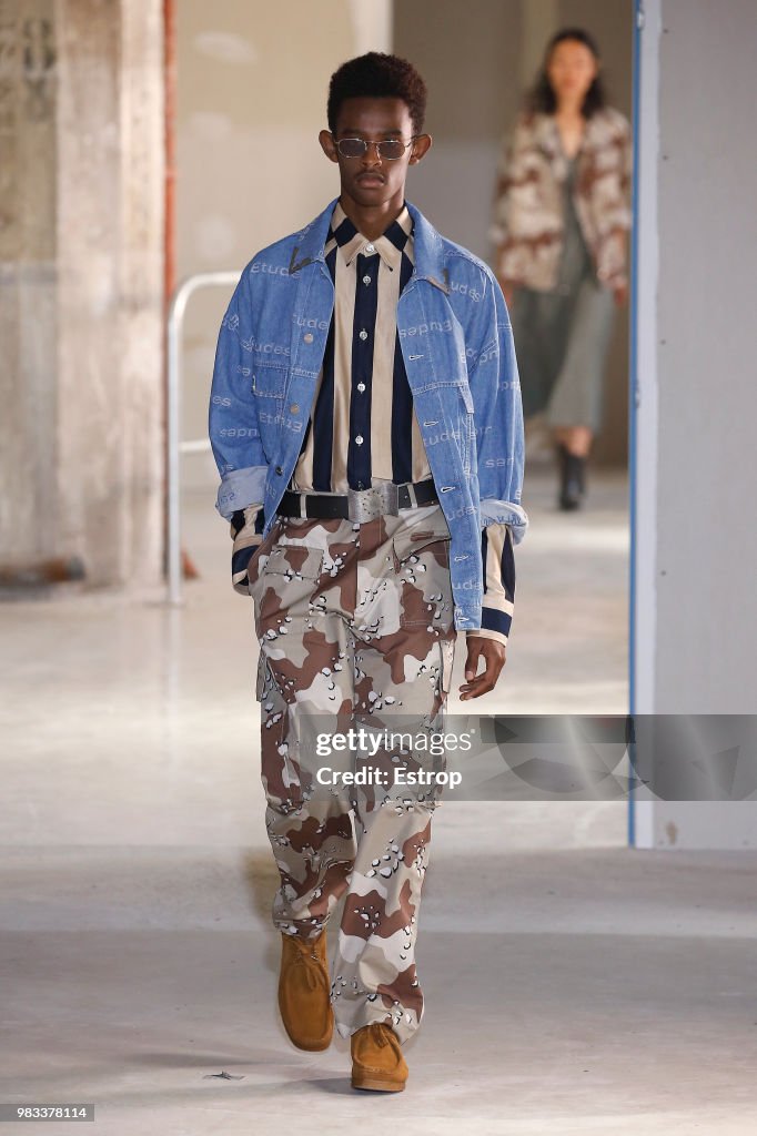 Etudes: Runway - Paris Fashion Week - Menswear Spring/Summer 2019