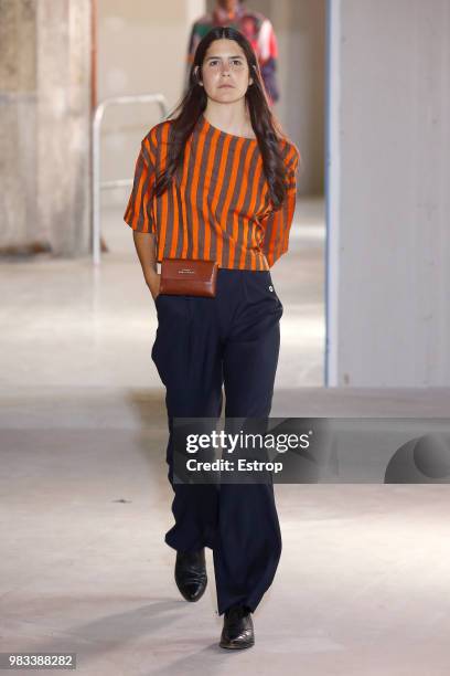 Etudes: Runway - Paris Fashion Week - Menswear Spring/Summer 2019, Fotografía de noticias