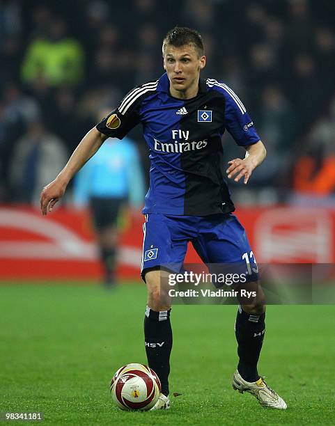 Hamburg's Robert Tesche in action during the UEFA Europa League quarter final second leg match between Standard Liege and Hamburger SV at Maurice...