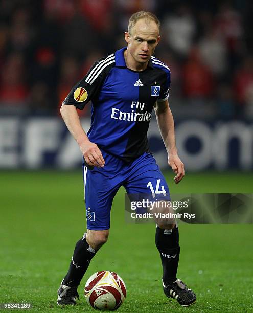 Hamburg's David Jarolim in action during the UEFA Europa League quarter final second leg match between Standard Liege and Hamburger SV at Maurice...