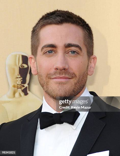 Actor Jake Gyllenhaal arrives at the 82nd Annual Academy Awards at the Kodak Theatre on March 7, 2010 in Hollywood, California.