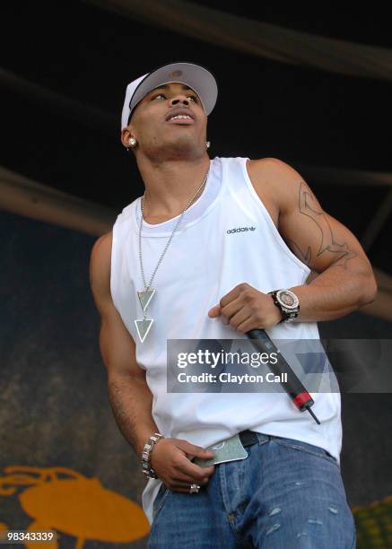 Nelly performing at the New Orleans Jazz & Heritage Festival on April 24, 2005.