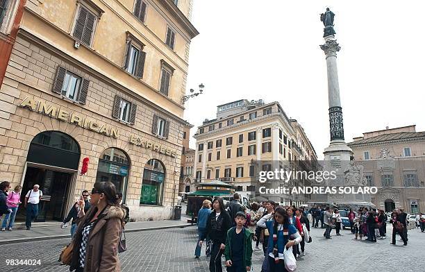 American Express Rome 429 American Express Office Stock Photos, High-Res Pictures, and Images ...