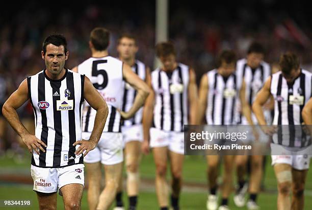 Alan Didak of the Magpies looks dejected as he leaves the ground after the round three AFL match between the St Kilda Saints and the Collingwood...