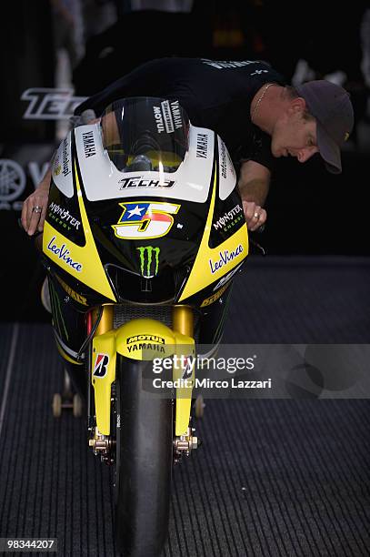 Colin Edwards of USA and Monster Yamaha Tech 3 proves the bike in box during the first Grand Prix of the 2010 season at Losail Circuit on April 8,...