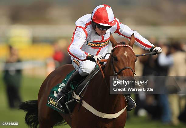 General Miller ridden by Barry Geraghty wins The John Smith's Top Novices' Hurdle Race at Aintree racecourse on April 9, 2010 in Liverpool, England.