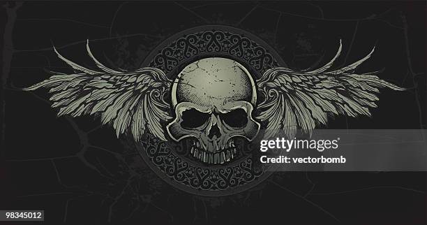 illustrations, cliparts, dessins animés et icônes de vieux crâne avec ailes medallian celtique - style celte