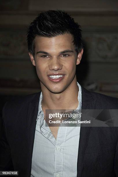 Actor Taylor Lautner attends the 'Soiree Ambassadeur' by LG and Orange at Salon France-Ameriques on April 8, 2010 in Paris, France.