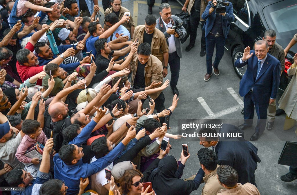 TOPSHOT-TURKEY-POLITICS-VOTE