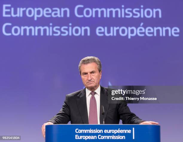 Budget & Human Resources Commissioner Gunther Oettinger present the Commission's note on a modern budget for a Union that protects, empowers and...