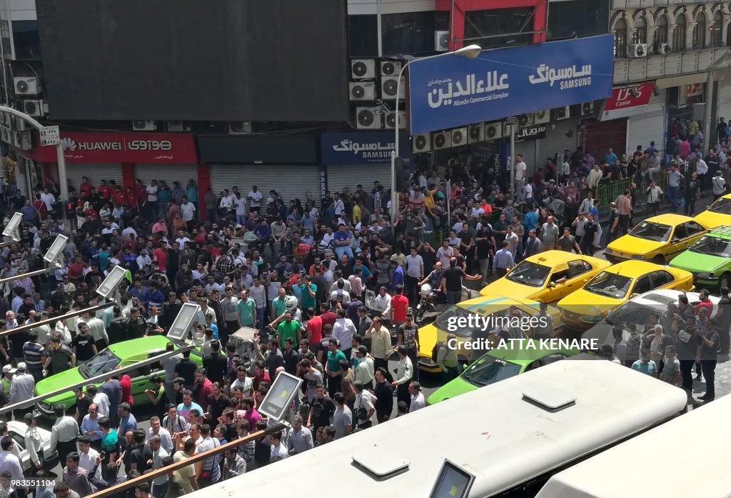 IRAN-DEMO-CURRENCY-RETAIL-STRIKE