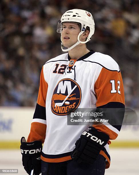 Josh Bailey of the New York Islanders prepares for a face-off against the Pittsburgh Penguins at Mellon Arena on April 8, 2010 in Pittsburgh,...