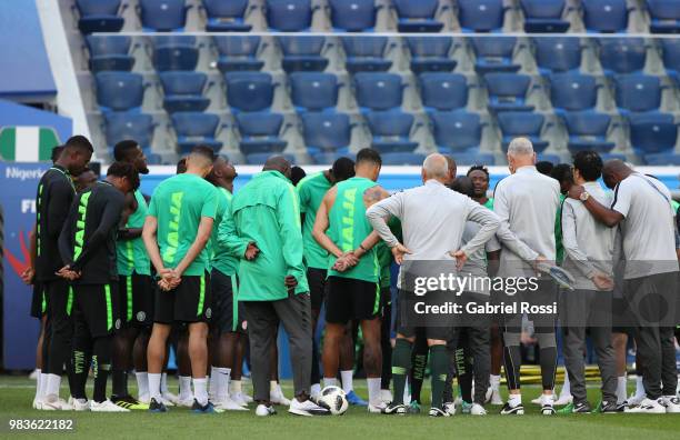 Players of Nigeria pray before Team Nigeria field scouting at Zenit Arena onJune 25, 2018 in Saint Petersburg, Russia.