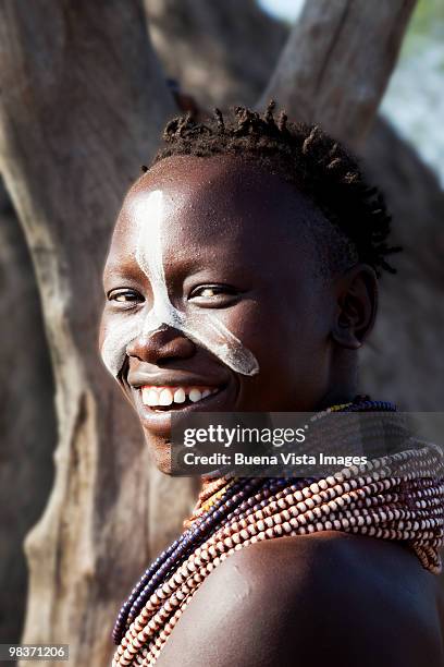 karo tribe woman - karokultur bildbanksfoton och bilder