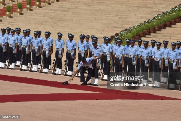 An Indian Air Force office lost consciousness while standing to offer the guard of honour to visiting Seychelles President Danny Antoine Rollen Faure...