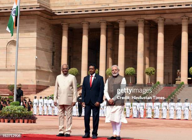 President Ram Nath Kovind , Seychelles President Danny Antoine Rollen Faure and Prime Minister Narendra Modi during the ceremonial reception for...