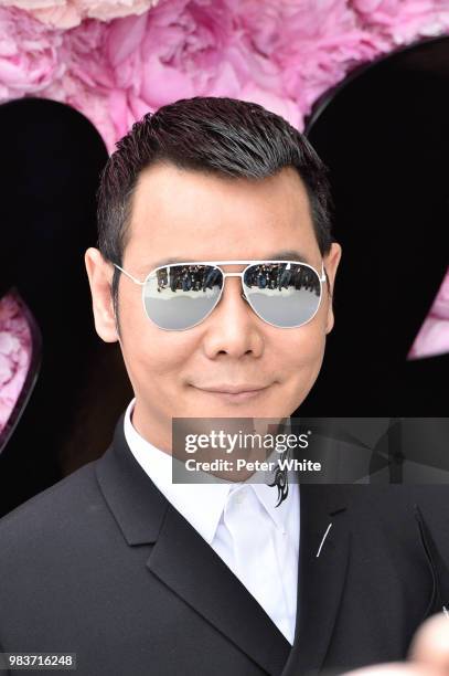 Guest attends the Dior Homme Menswear Spring/Summer 2019 show as part of Paris Fashion Week on June 23, 2018 in Paris, France.