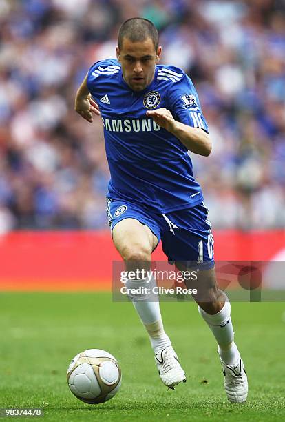 Joe Cole of Chelsea runs with the ball during the FA Cup sponsored by E.ON Semi Final match between Aston Villa and Chelsea at Wembley Stadium on...