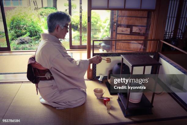 tea ceremony and expert - kyonntra stock pictures, royalty-free photos & images
