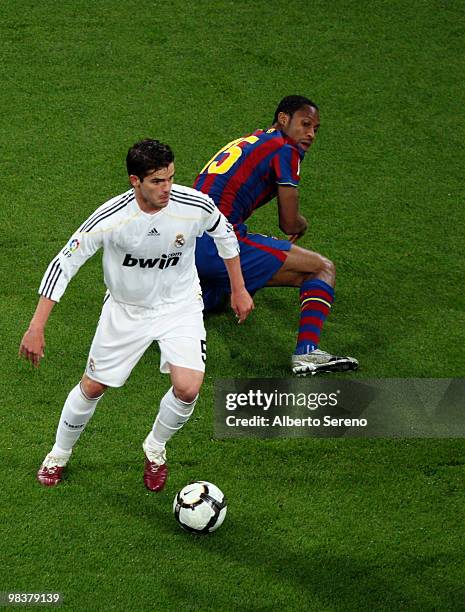 Fernando Gago of Real Madrid in action during the La Liga match between Real Madrid and Barcelona at Estadio Santiago Bernabeu on April 10, 2010 in...