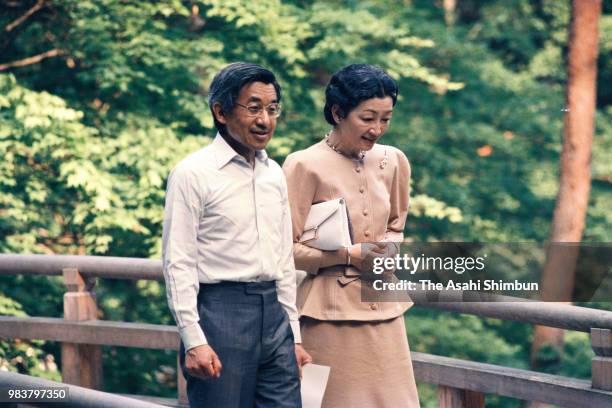 Crown Prince Akihito and Crown Princess Michiko visit the University of Tokyo Nikko Botanical Garden on June 5, 1987 in Nikko, Tochigi, Japan.