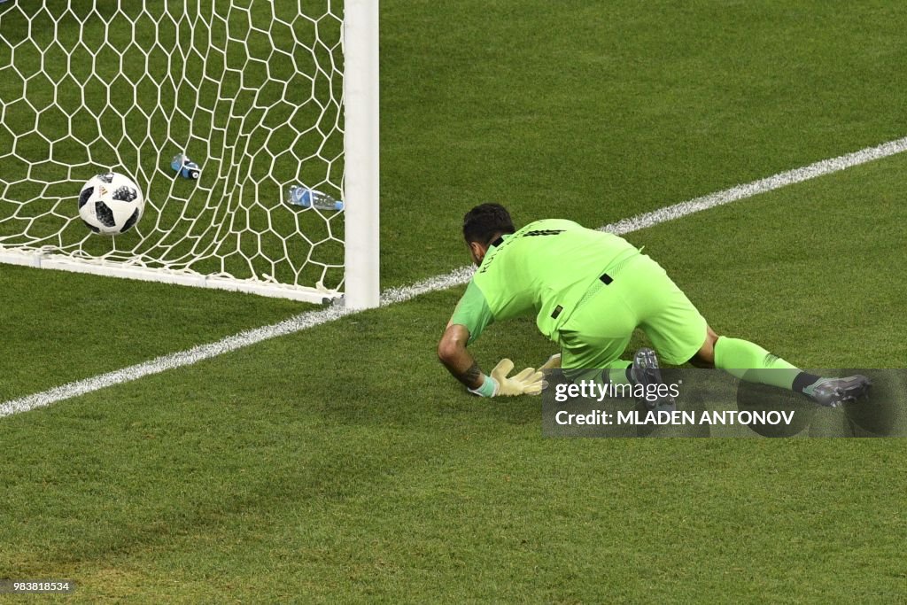 TOPSHOT-FBL-WC-2018-MATCH35-IRI-POR