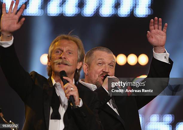 Singer Henning Krautmacher of the German band 'Die Hoehner' and actor and singer Dietmar Baer perform during the 'Verstehen Sie Spass?' television...