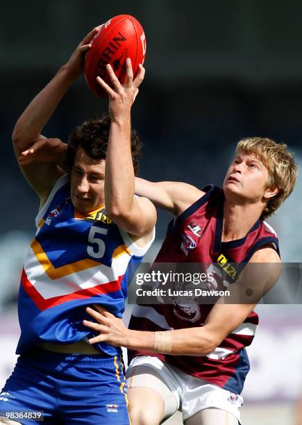 Ryan Wilson of the Ranges takes a mark during the round three TAC Cup match between Eastern Rangers and Sandringham Dragons on April 11, 2010 in...