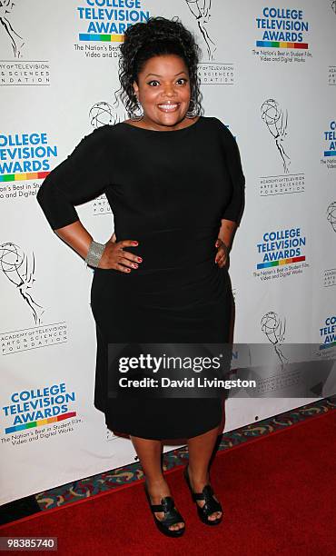 Actress Yvette Nicole Brown attends the 31st Annual College Television Awards at Renaissance Hollywood Hotel on April 10, 2010 in Hollywood,...