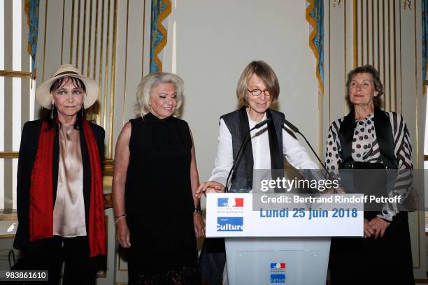 Anna Karina, decorated "Chevalier de la Legion d'Honneur", Elisabeth Dauchy, decorated "Officier des Arts et des Lettres", French Minister of Culture...