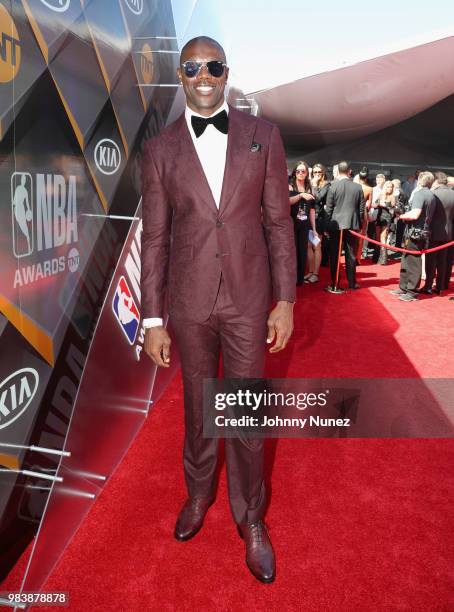 Terrell Owens attends 2018 NBA Awards at Barkar Hangar on June 25, 2018 in Santa Monica, California.