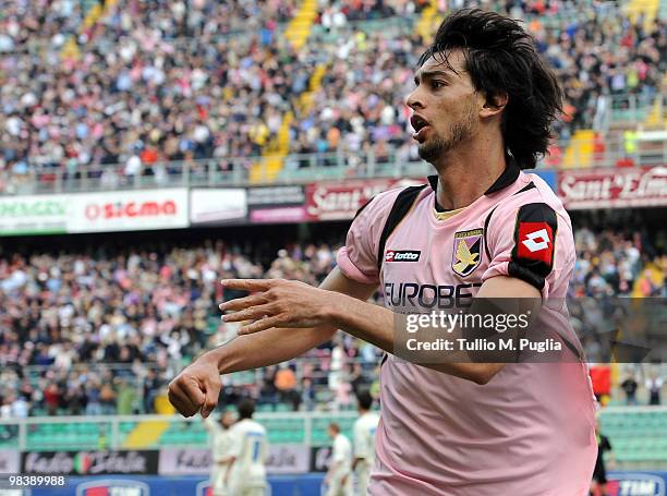 Javier Pastore of Palermo celebrates the equalizing goal during the Serie A match between US Citta di Palermo and AC Chievo Verona at Stadio Renzo...