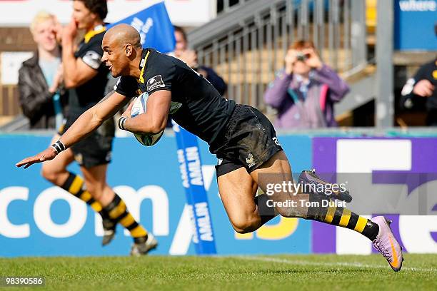 Tom Varndell of London Wasps scores a try during the Amlin Challenge Cup Quarter Final match between London Wasps and Gloucester at Adams Park on...