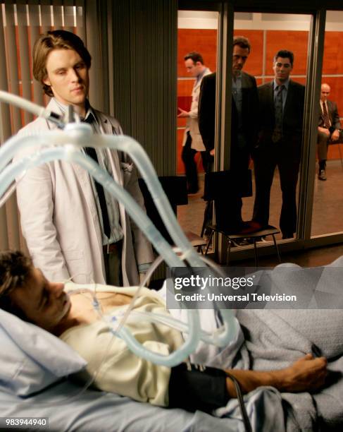 Mob Rules" Episode 15 -- Pictured: Jesse Spencer as Dr. Robert Chase and Joseph Lyle Taylor as Joey Arnello --