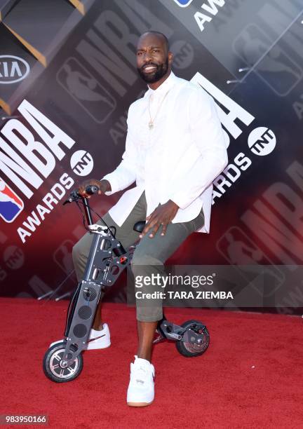 Former professional basketball player Baron Davis attends the 2018 NBA Awards at Barkar Hangar on June 25, 2018 in Santa Monica, California.
