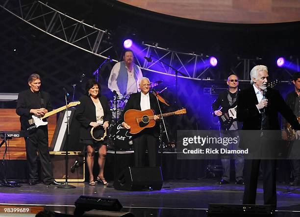 First Edition Band 147 Kenny Rogers And The First Edition Stock Photos, High-Res Pictures ...