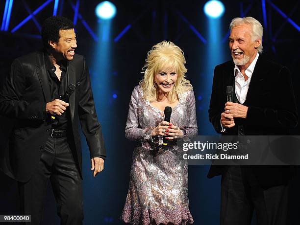 Recording Artists Lionel Richie, Dolly Parton and Honoree Kenny Rogers Perform at Kenny Rogers: The First 50 Years show at the MGM Grand at Foxwoods...