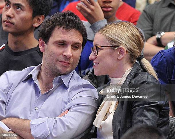 Jeremy Sisto and guest attend a game between the Miami Heat and the New York Knicks at Madison Square Garden on April 11, 2010 in New York City.