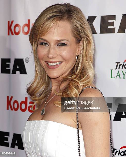Actress Julie Benz arrives at the 2nd Annual Streamy Awards at The Orpheum Theatre on April 11, 2010 in Los Angeles, California.